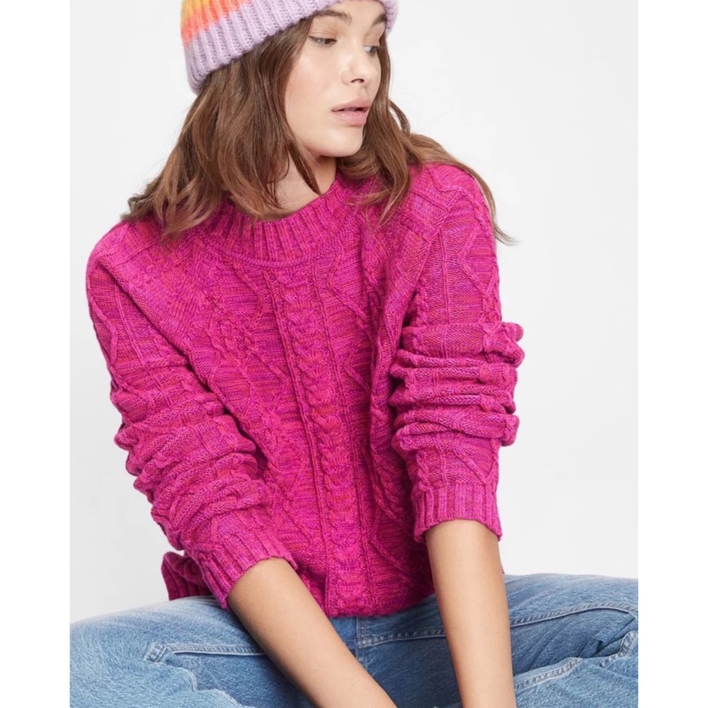 GAP Pink Crew Neck Sweater NWT